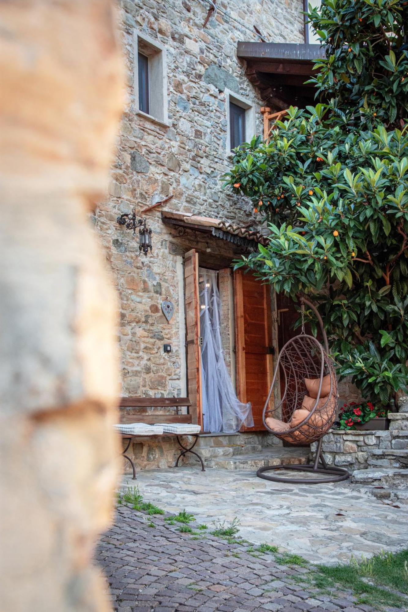 Apartmán Il Nido Di Matilde _Monolocale Design Sul Fiume_ Rossena Exteriér fotografie